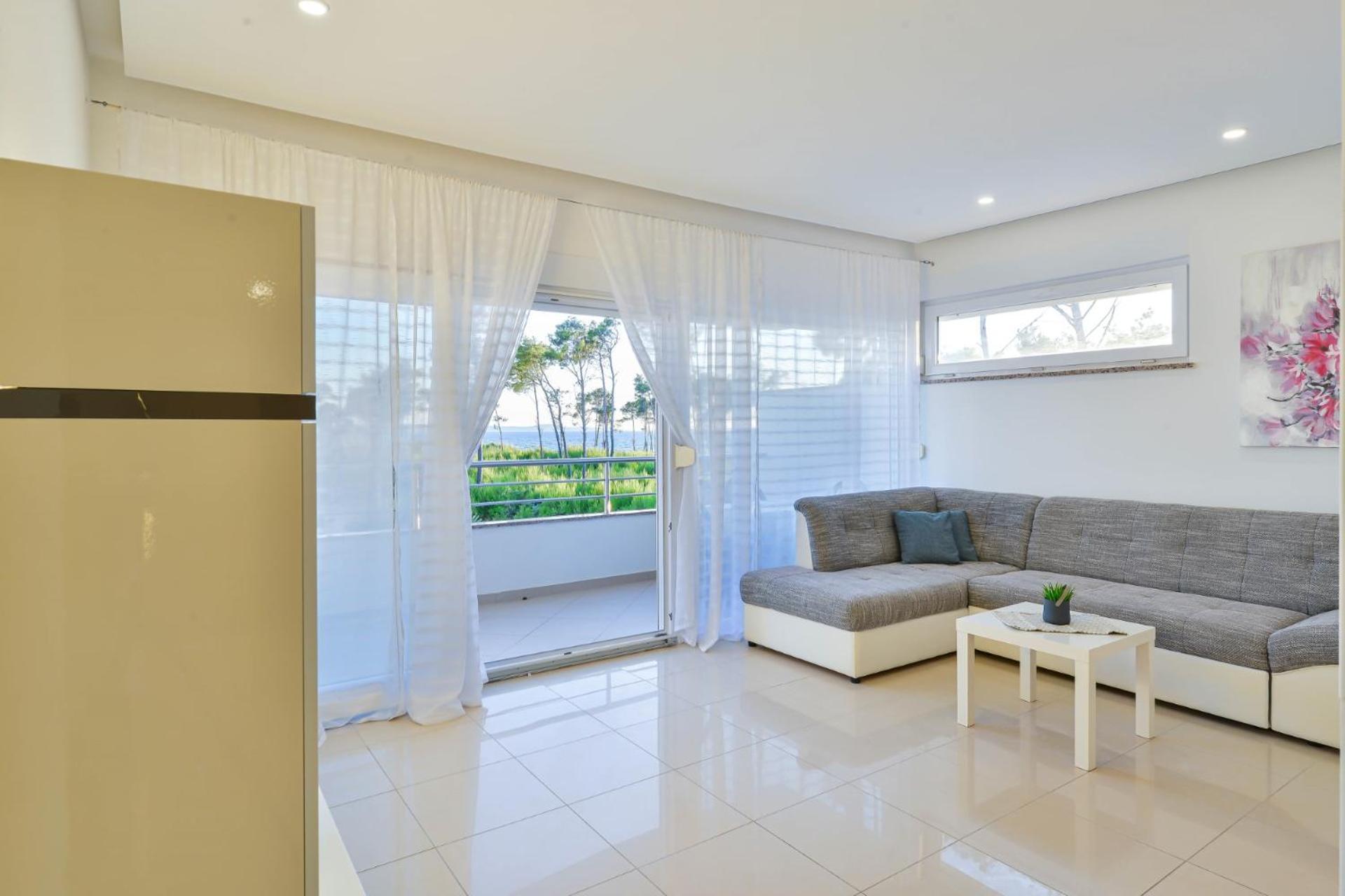 Modern Apartments Punta With Sea View- By Ta Leut Agency Privlaka  Extérieur photo